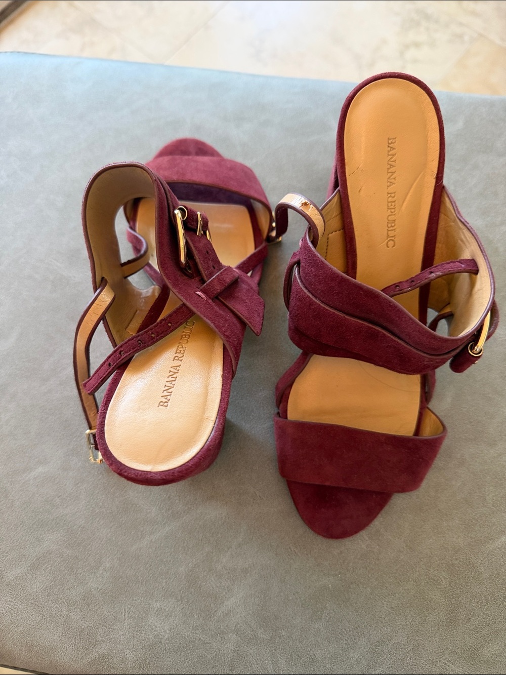 Banana Republic Women's Wine Suede Strappy Block Heel Sandals
